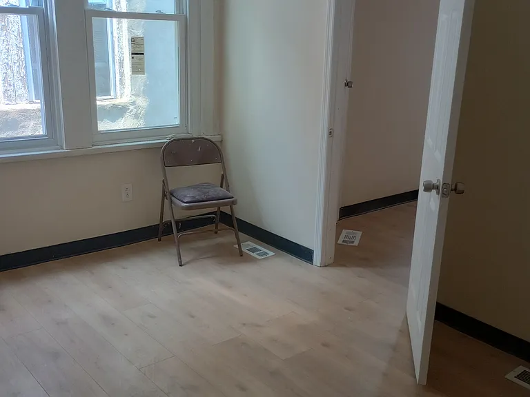 6247 Haverford Ave — Photo 11