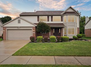 7436 Charrington Dr, Canton, MI 48187