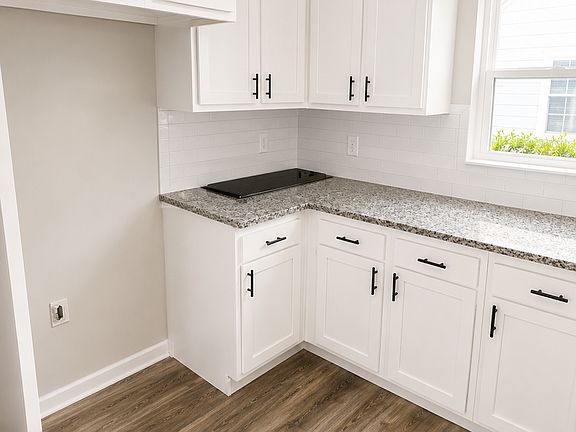 3rd image of 1246 Delno Ave