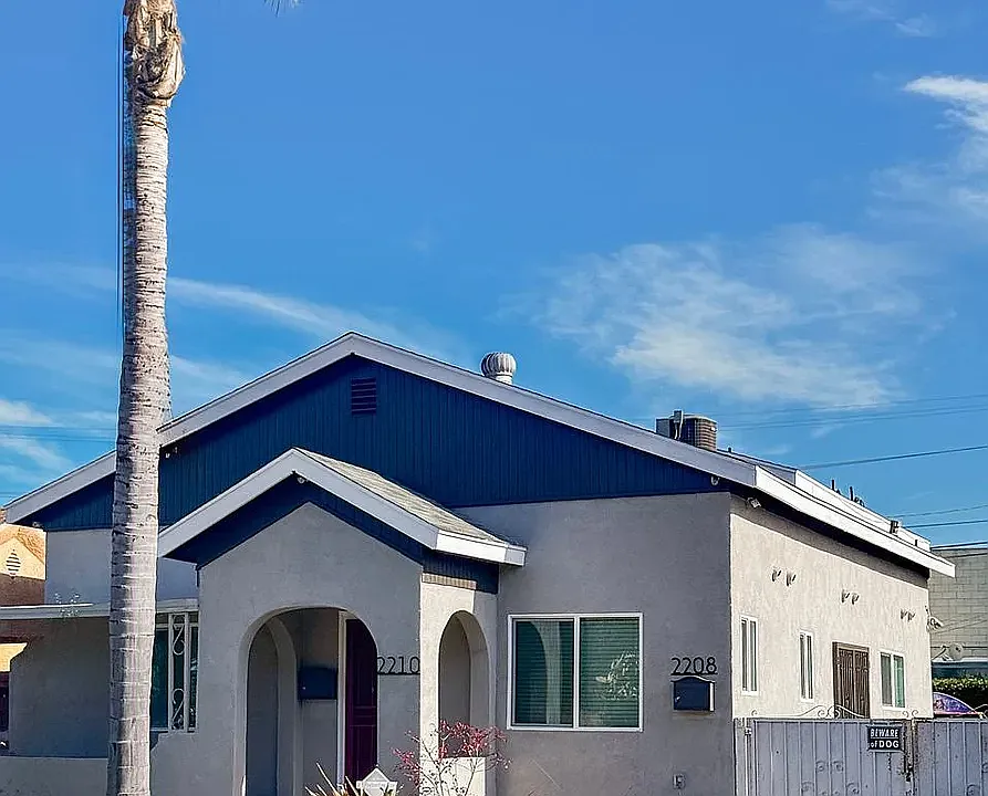 2210 S Mansfield Ave