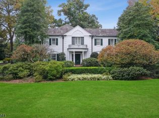 1 SLOPE DRIVE, Millburn Twp., NJ 07078