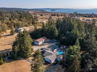 410 Silver Lake Rd, Oak Harbor, WA 98277