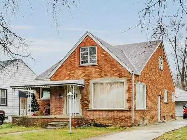 7349 Warwick St, Detroit, MI 48228