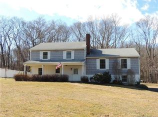 37 Green Hill Rd, Middlebury, CT 06762