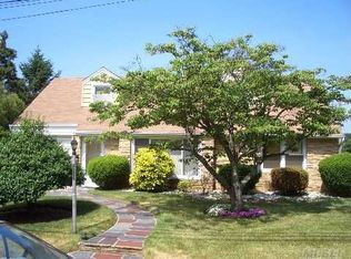 2682 Soper Ave, Baldwin, NY 11510