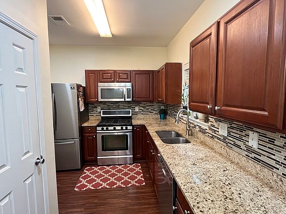 4th image of 5658 Lawley Dr