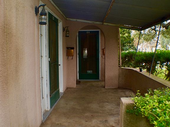 4th image of 124 WILDROSE AVE