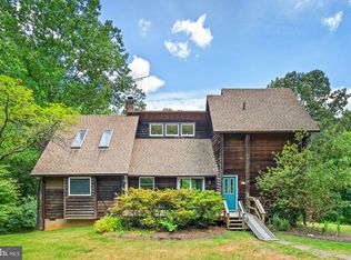 9391 Paradise Rd, Warrenton, VA 20186