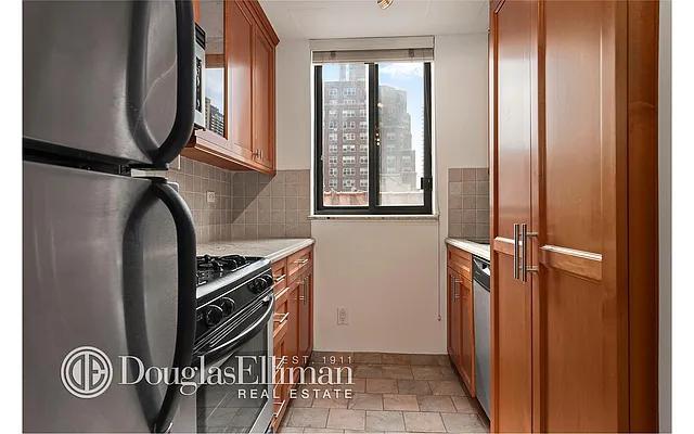 Rented by Douglas Elliman | media 2