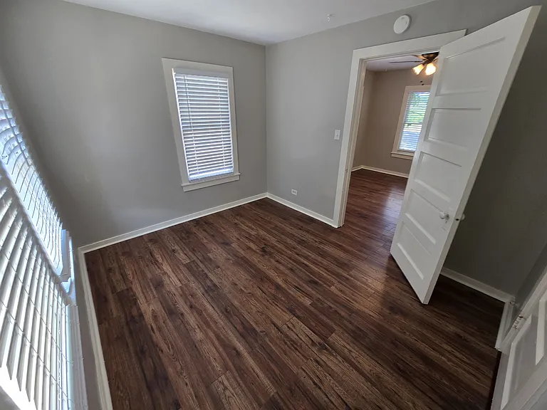 203 East Rosewood Avenue - 1 — Photo 7