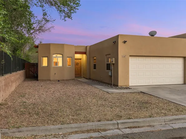 1507 Kachina Loop, Santa Fe, NM 87507