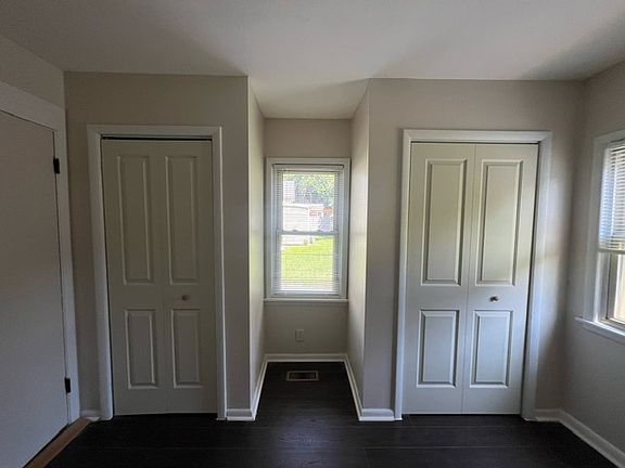 5th image of 59 Seneca St