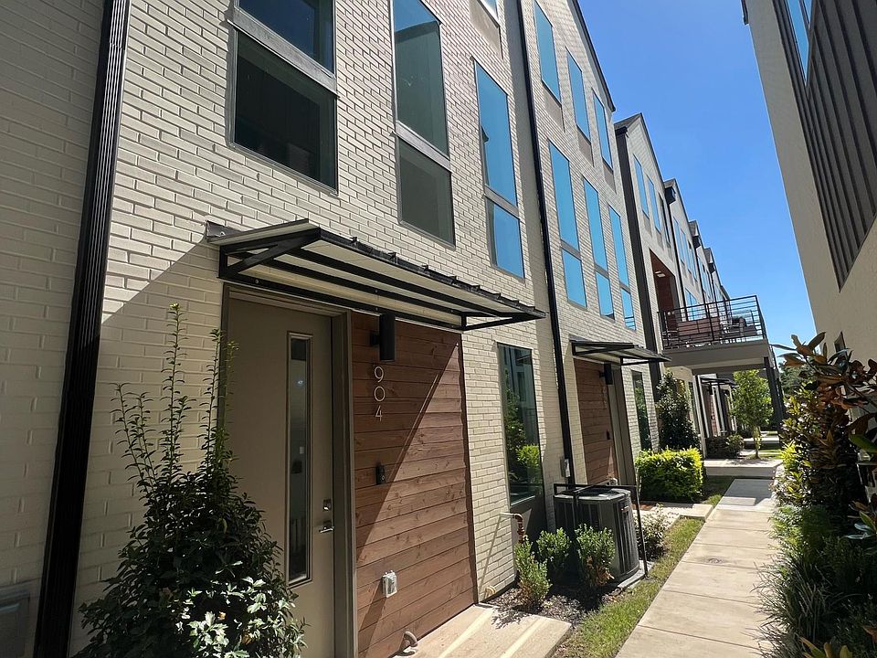 1st image of 4426 Cabell Dr #904