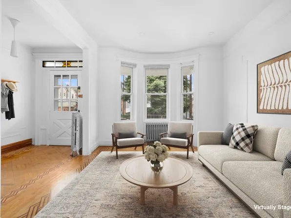 118 East 28th Street image 1 of 13