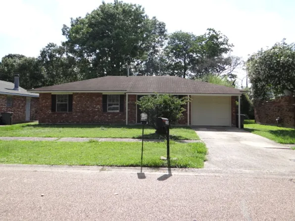1136 Boreas Dr, Baton Rouge, LA 70816