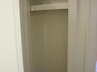 32 Shady Dr W APT 8, Pittsburgh, PA 15228