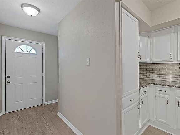 4th image of 7324 Sorrell Ct