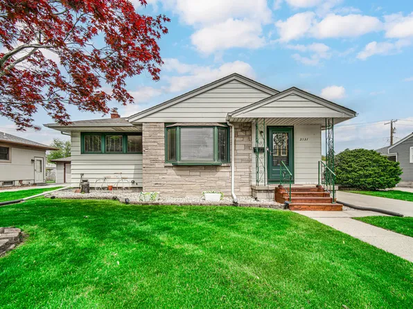 3131 Strong St, Highland, IN 46322