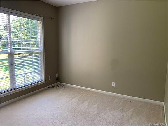 5th image of 3123 Surreyhill Ct