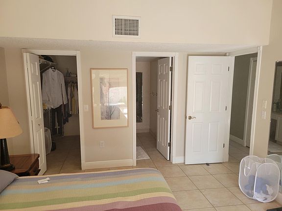 3rd image of 879 Meadowland Dr APT K