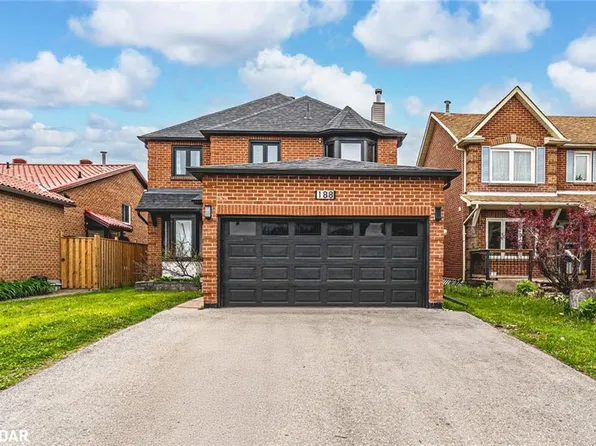 188 Kozlov St, Barrie, ON L4N 7H5