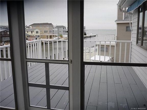WEST OPEN DECK