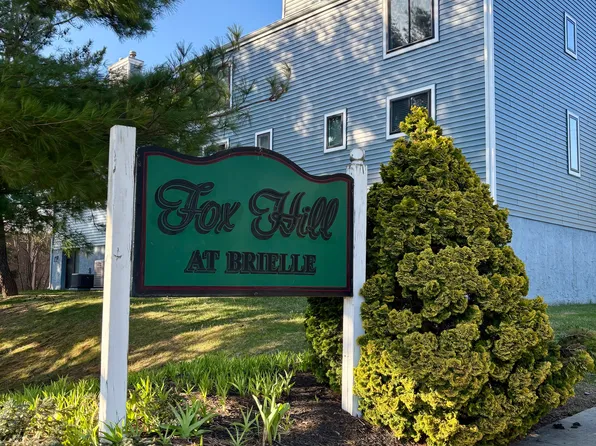 3 Black Pine Ln, Brielle, NJ 08730