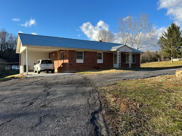 586 Collierstown Rd, Lexington, VA 24450