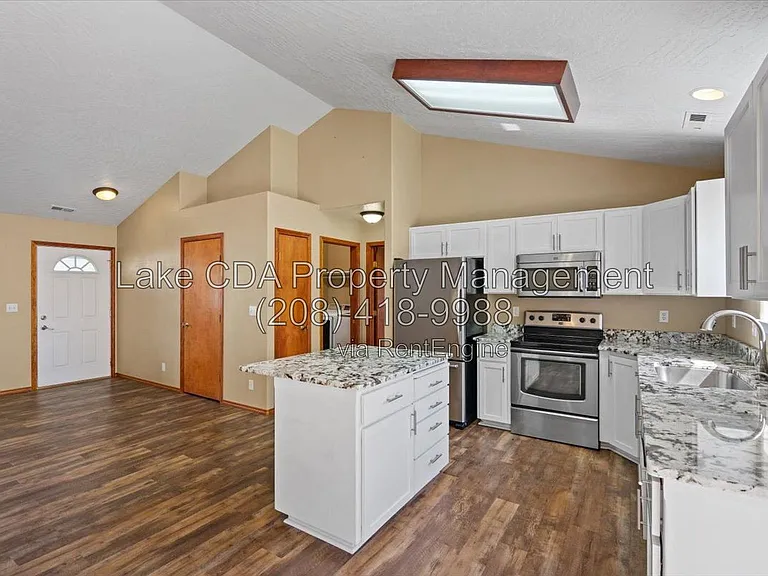 8920 N Torrey Ln — Photo 16