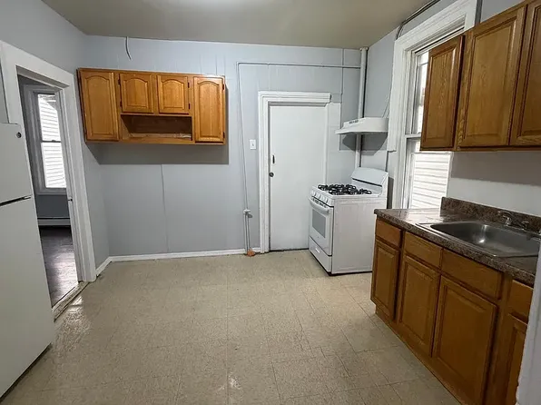 442 Elizabeth Ave #5C, Elizabethport, NJ 07206