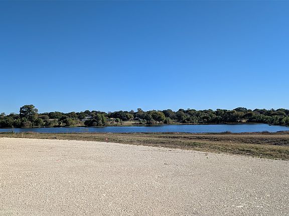 2nd image of 317 Lakeside Lndg