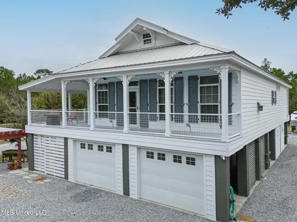 158 Boisdore Ave, Pass Christian, MS 39571