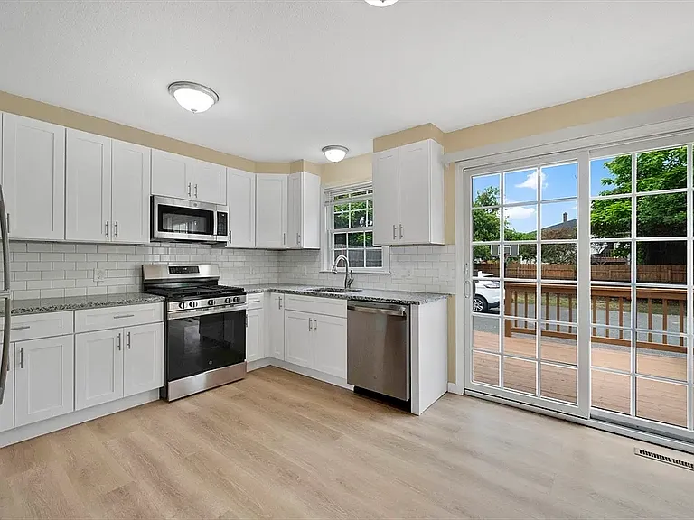 21 Biddle St — Photo 1