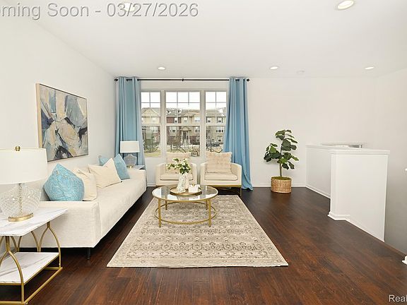 3rd image of 2817 Hartwick Dr