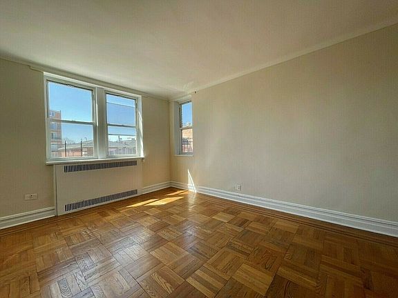 4th image of 1775 E 18th St APT 3