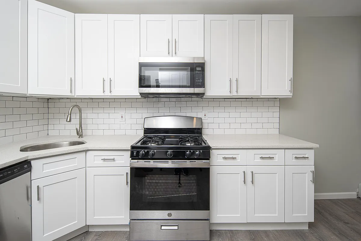 Building Photo - 51 14th St #1