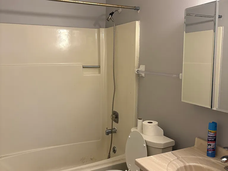 1271 Redbluff Dr #A — Photo 3