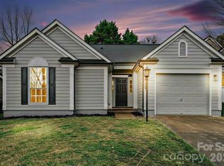 10327 Creswell Ct, Charlotte, NC 28215