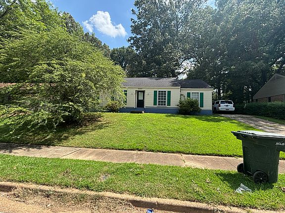 3rd image of 6551 Oak Park Dr