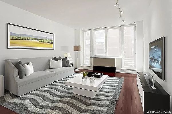 1st image of 125 W 21st St APT 4A