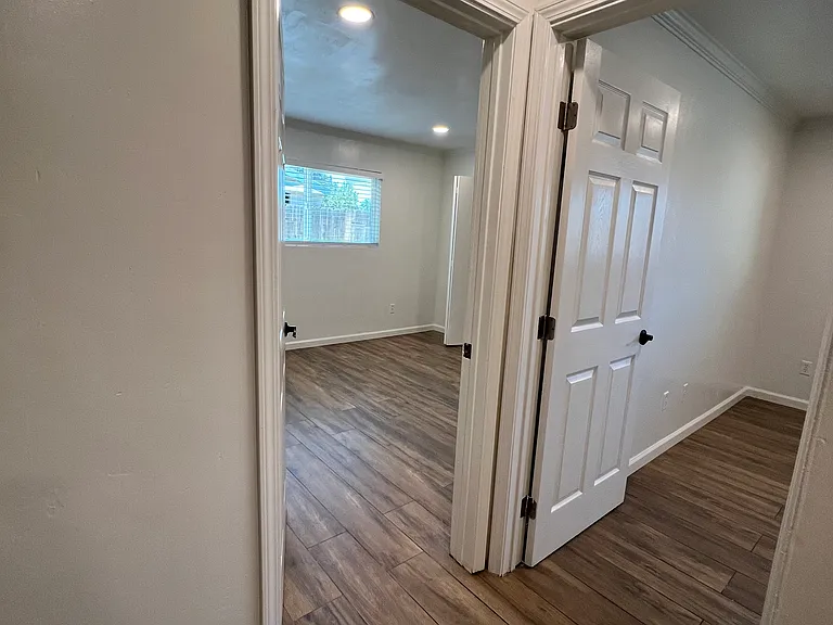 3917 Granada Ave — Photo 12