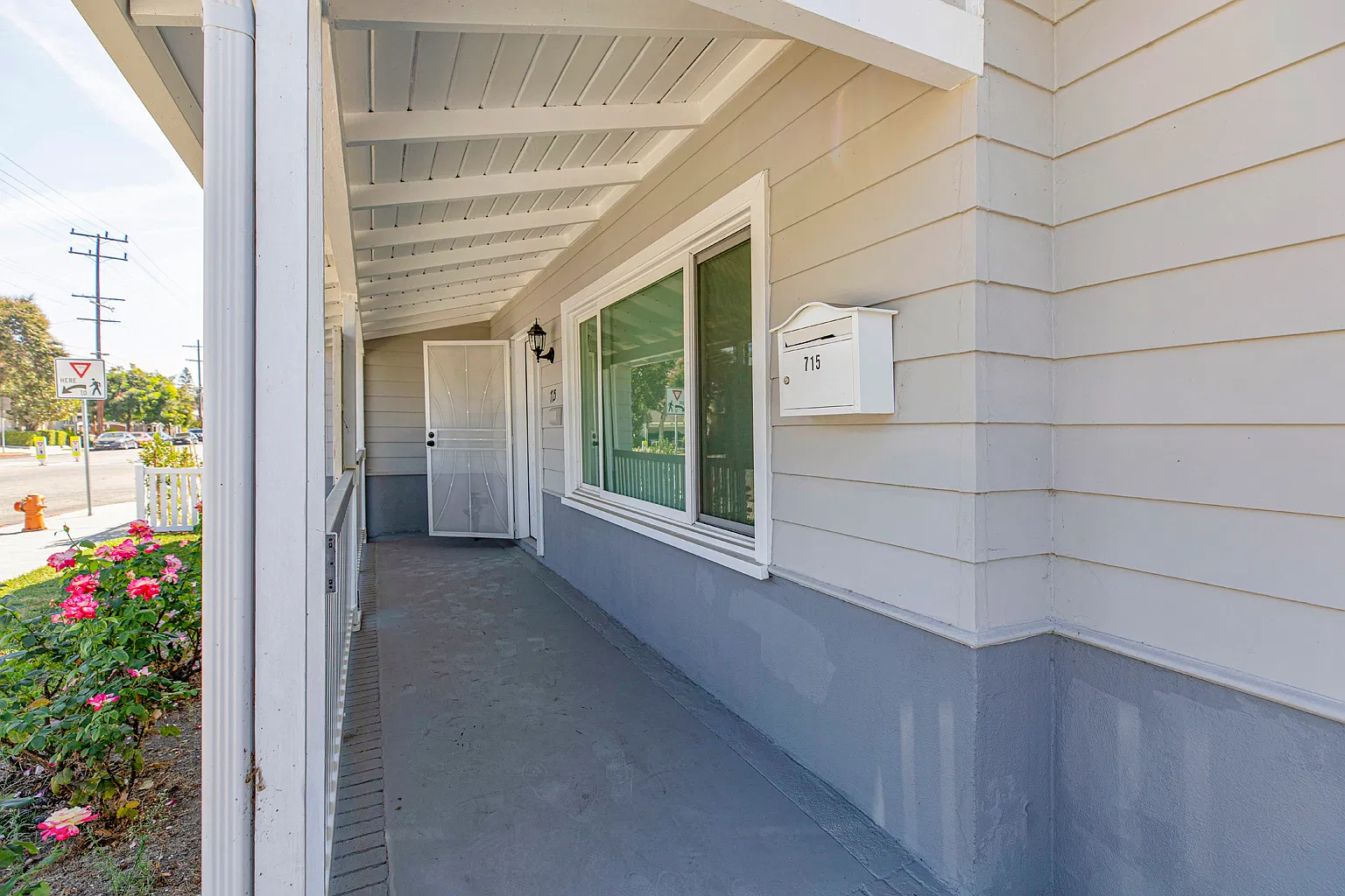 3 bed, 1400 sqft, $5,000 — Photo 3
