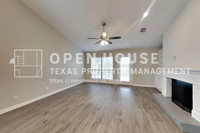 4208 Staghorn Cir N — Photo 4