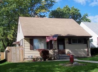 4625 S 47th St, Greenfield, WI 53220
