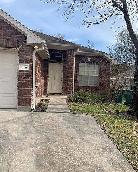1st image of 214 Canterbury Dr