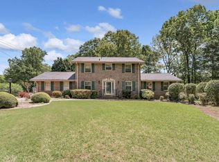 106 Bonnie Ln, Lilburn, GA 30047