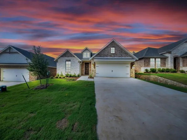 3519 Columbus St, Gainesville, TX 76240