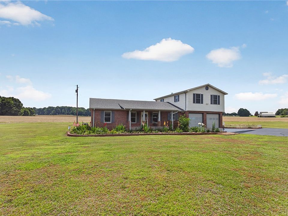 1st image of 145 Old Sanders Rd