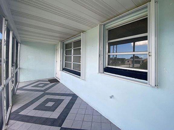 4th image of 610 Beach Avenue