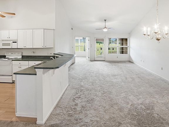3rd image of 5538 Carolina Way